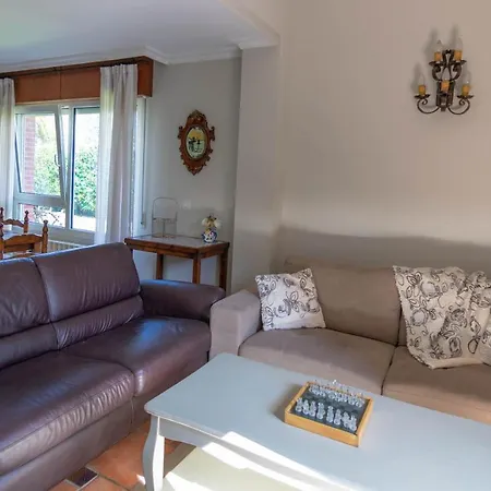Дом отдыха ¡nuevo! Amplio Chalet Con Jardin En Playa De Portio