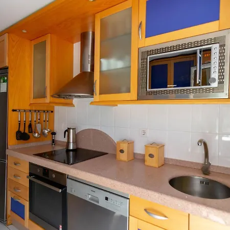 ¡nuevo! Amplio Chalet Con Jardin En Playa De Portio Льенкрес