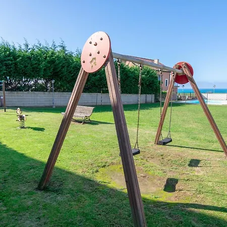 Дом отдыха ¡nuevo! Amplio Chalet Con Jardin En Playa De Portio