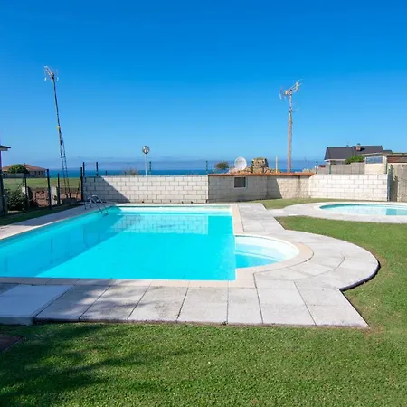 ¡nuevo! Amplio Chalet Con Jardin En Playa De Portio Дом отдыха
