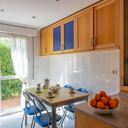Дом отдыха ¡nuevo! Amplio Chalet Con Jardin En Playa De Portio Льенкрес